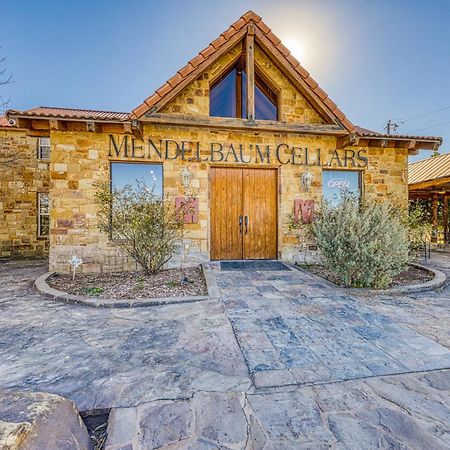 The Pecan @ Mendelbaum Winery Guest Cabins Villa Fredericksburg Eksteriør bilde