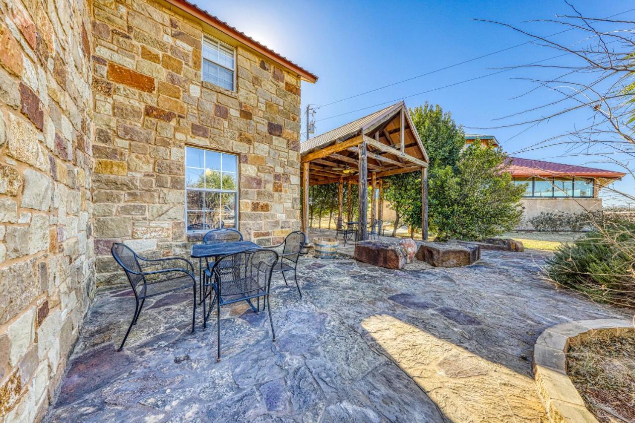 The Pecan @ Mendelbaum Winery Guest Cabins Villa Fredericksburg Eksteriør bilde